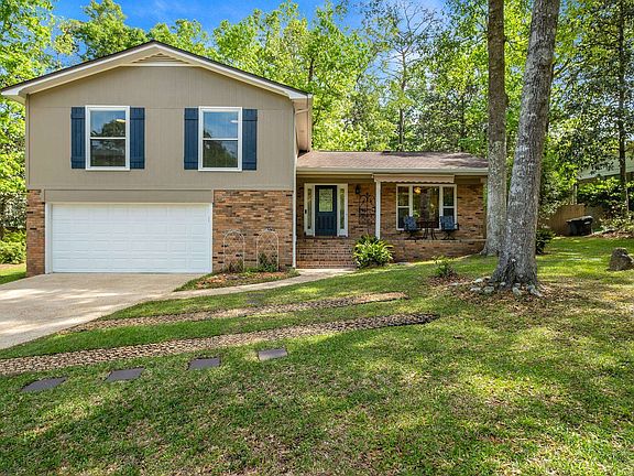 2nd image of 3661 Barbary Dr