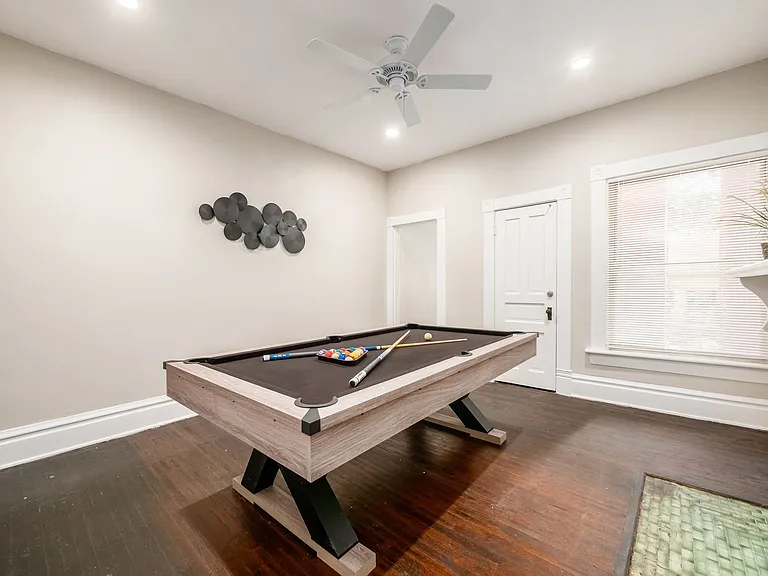 605 Oak St — Photo 13