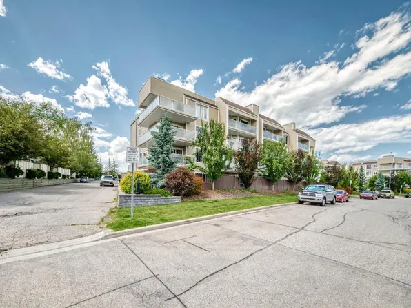 3717 W 42nd St NW #307, Calgary, AB T3A 2W2