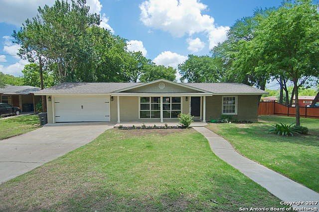 1st image of 302 Rainbow Dr