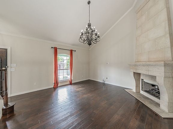 3rd image of 11666 Cambria Dr