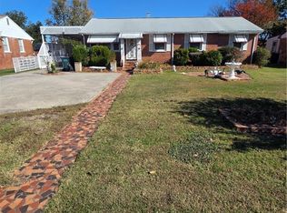 1902 Bloom Ln, Richmond, VA 23223