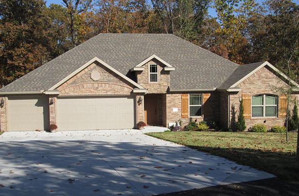 1st image of 7 Meyer Ln