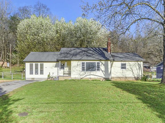 2nd image of 5961 Old Dayton Pike