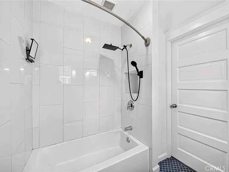 800 Temple Ave — Photo 13