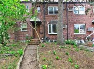 13842 76th Ave, Flushing, NY 11367