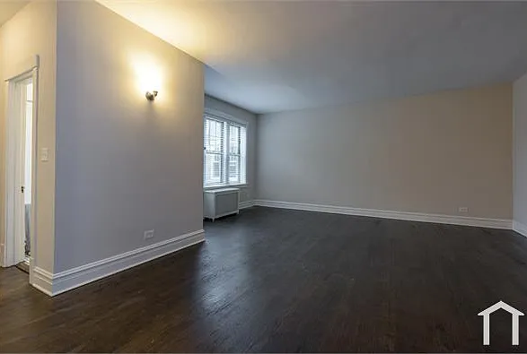3 bed, 1300 sqft, $2,995 — Photo 3