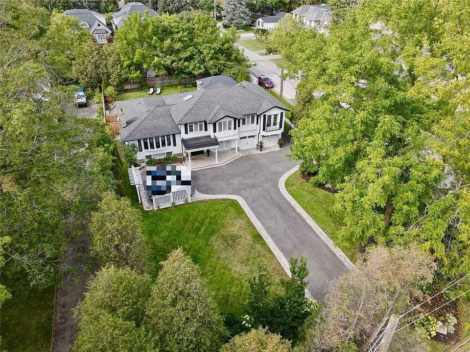 1st image of 363 Lakeshore Rd W