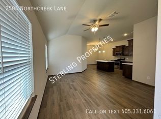 2504 Northcreek Ln, Oklahoma City, OK 73128