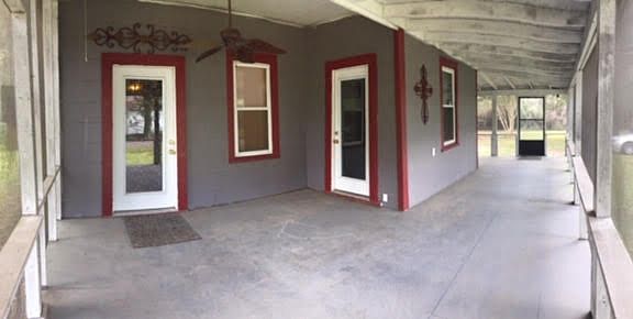 4th image of 1352 Parkway Dr