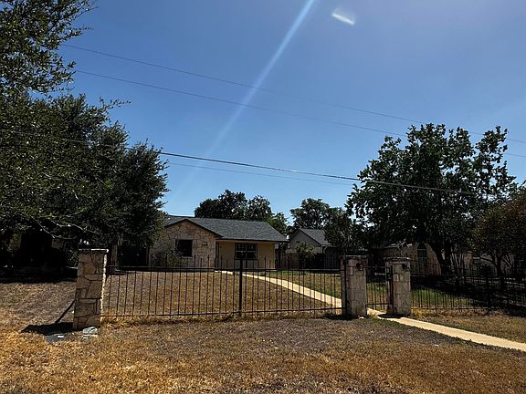 2nd image of 305 AVE R