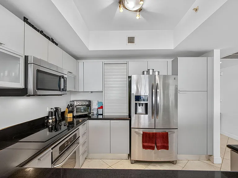 2640 Lake Shore Dr #1716 — Photo 7