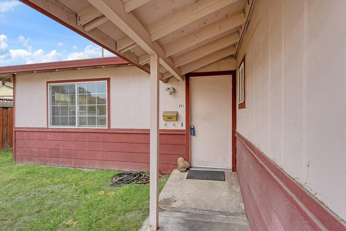 221 Heath St Santa Cruz CA 95060 Zillow