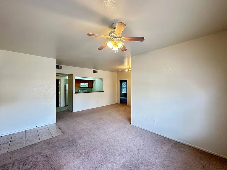 9620 W Russell Rd #1130 — Photo 5