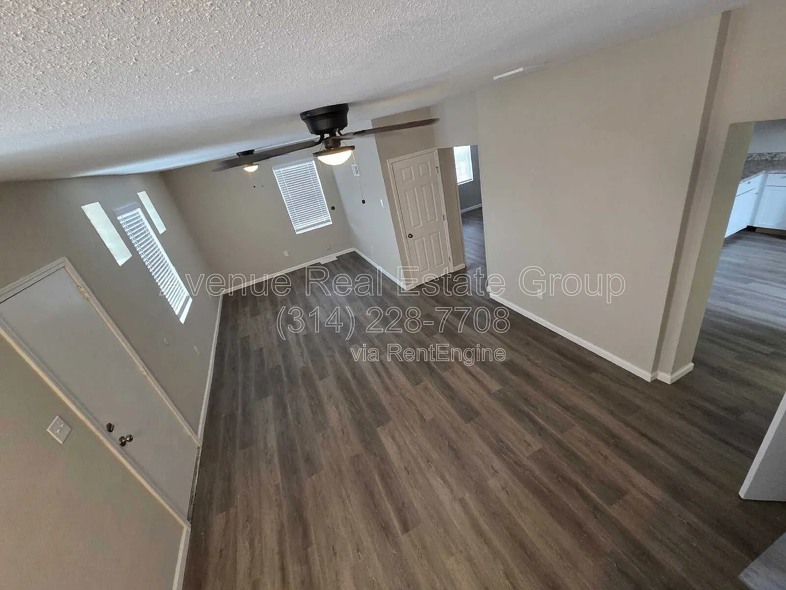 3 bed, 1.0 bath, 1580 sqft, $1,390 — Photo 2
