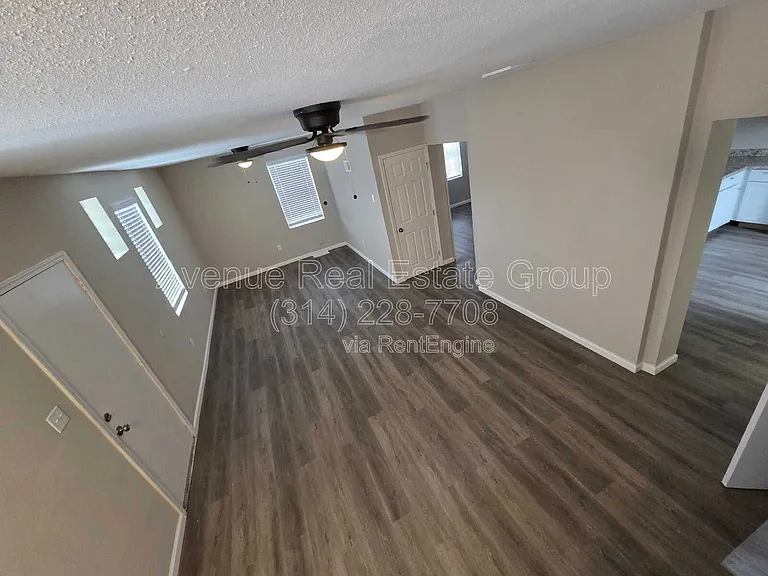 1131 N Florissant Rd — Photo 6