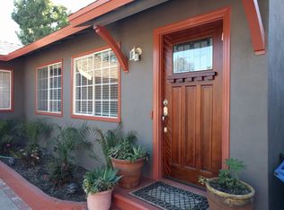 22552 Berdon St, Woodland Hills, CA 91367