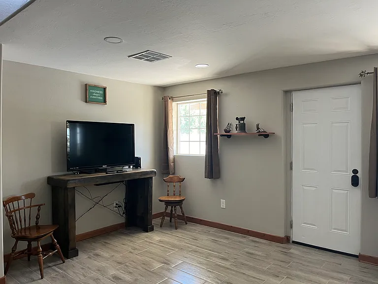 8114 E Olive Ave — Photo 4