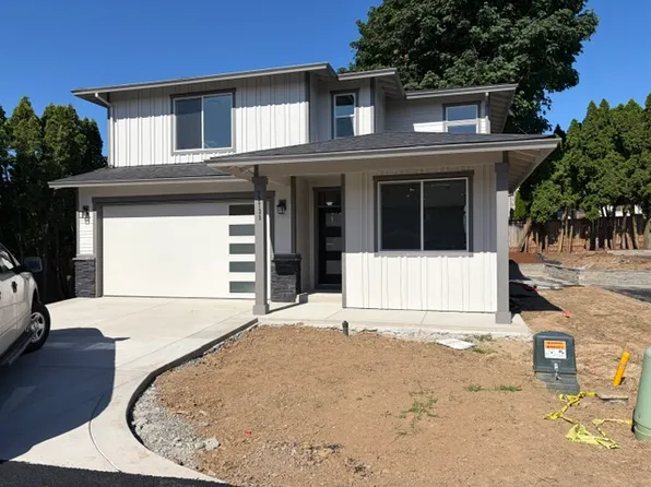 13739 SE 131st Ave, Clackamas, OR 97015