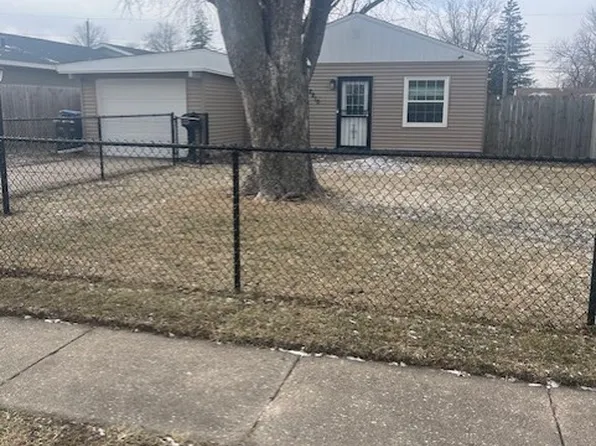 2210 N Nevada Ave, Davenport, IA 52804