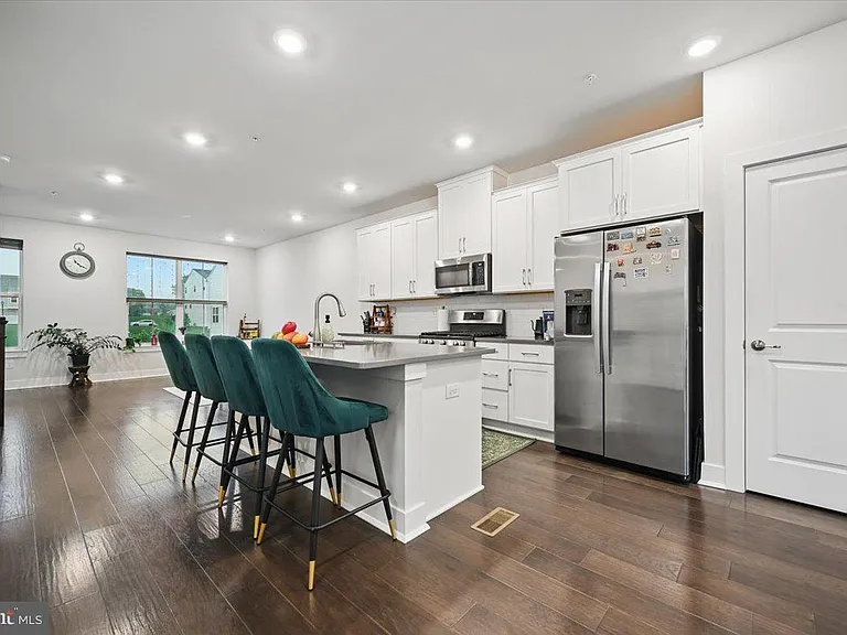 825 Pecan Rd — Photo 11