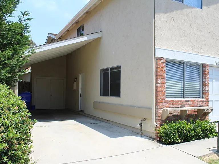 7878 Camino Kiosco — Photo 5