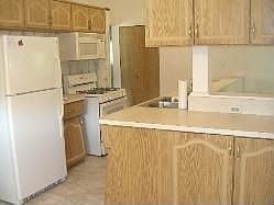 3rd image of 3291 Helen Ave