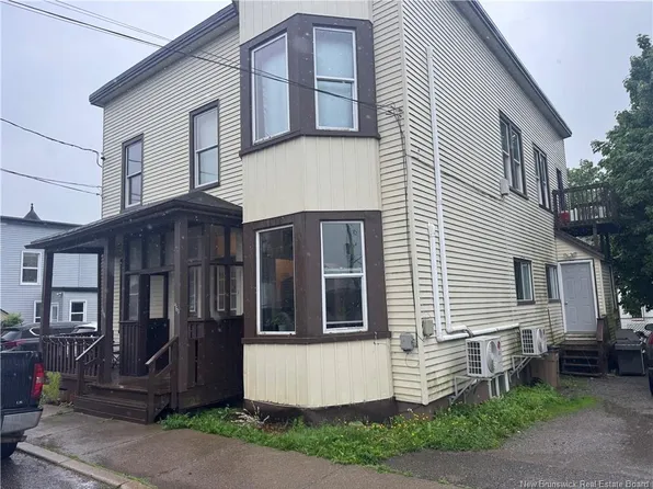 466 Olive St #464, Saint John, NB E2M 1R7