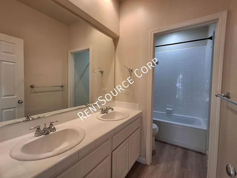 24310 Las Palmas St — Photo 38