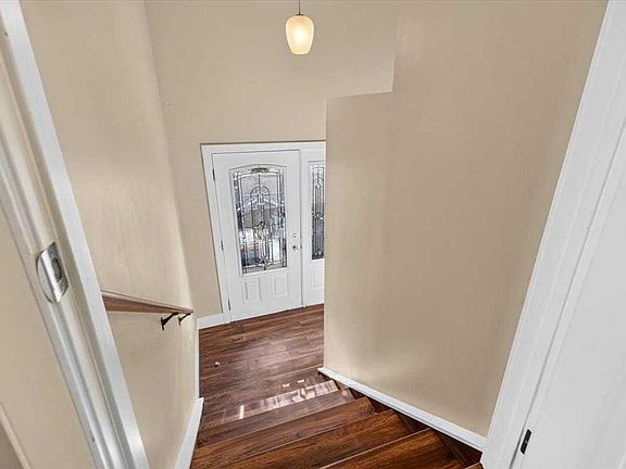 3rd image of 1823 47th St SE
