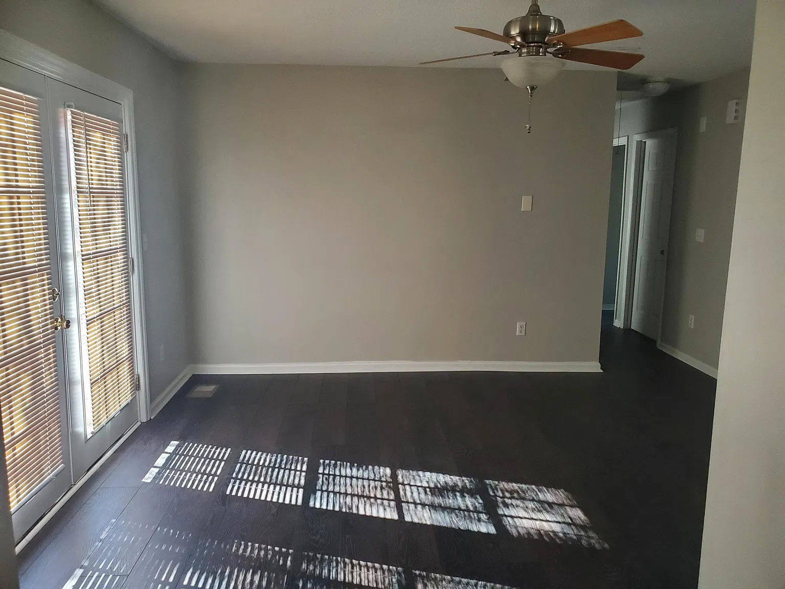 3 bed, 1.5 bath, 1100 sqft, $1,695 — Photo 3