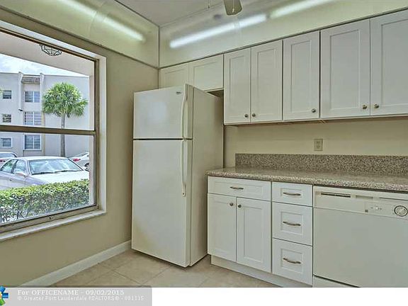3rd image of 6200 NW 62nd St APT 103