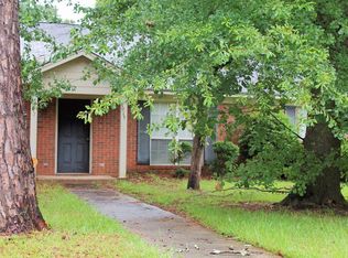 1915 Stuart Ave, Albany, GA 31707