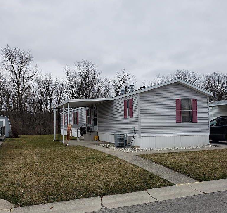 1st image of 208 Pinewood Cir