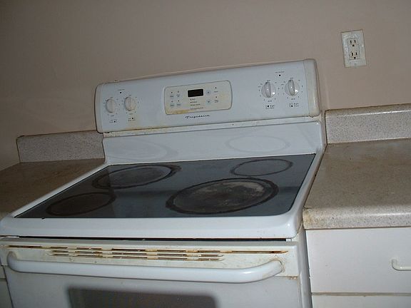 3rd image of 4521 NW 185th St