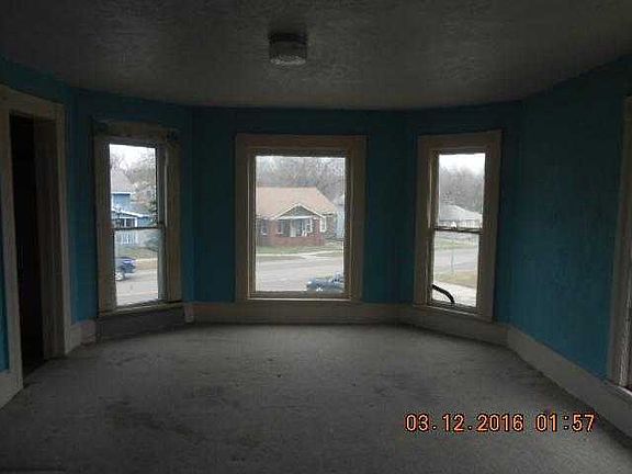 Upper level living room