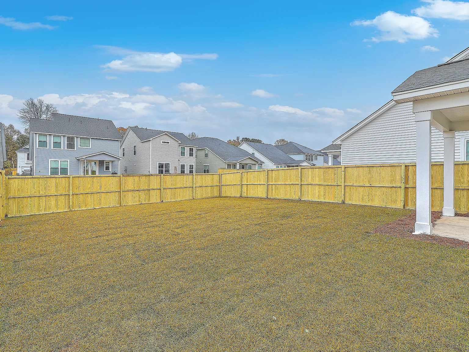 3 bed, 1499 sqft, $2,700 — Photo 4