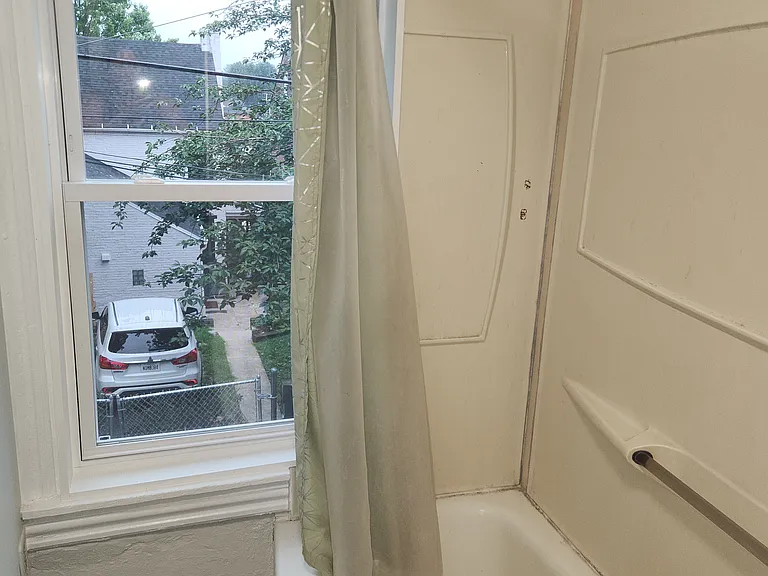 411 S Arch St #1 — Photo 23