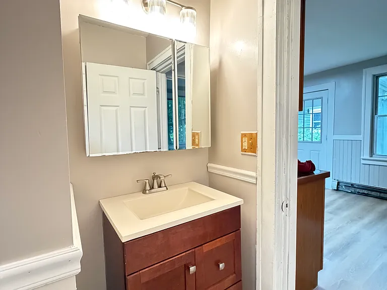 78 Hunters Ave — Photo 4