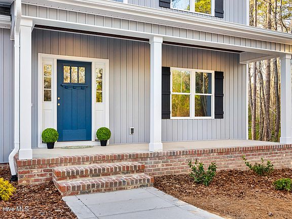 3rd image of 370 Michael Road