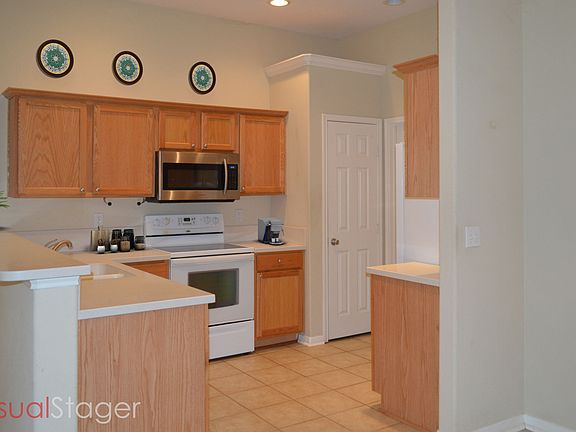 3rd image of 106 Sandhill Woods