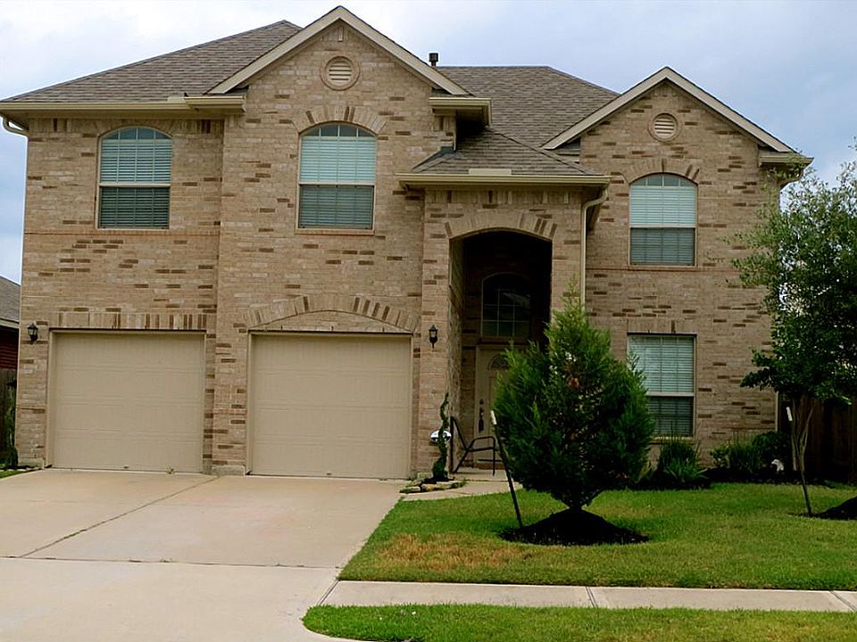 Welcome to this beautifully updated home!