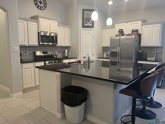 2nd image of 1004 W McKay St