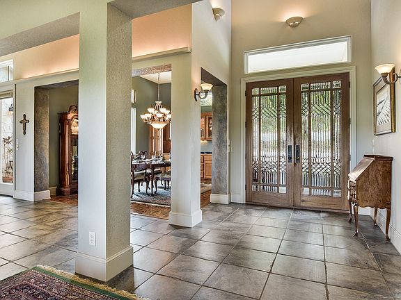 3rd image of 330 Settlers Way