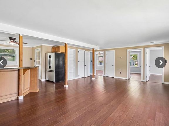 3rd image of 251 Dorsey Rd