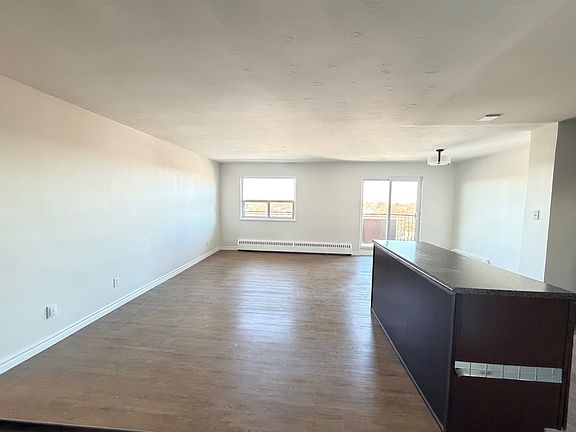 2nd image of 20 Bradmon Dr #604