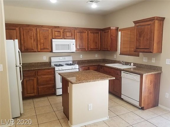 2nd image of 5431 Hasley Canyon Ave
