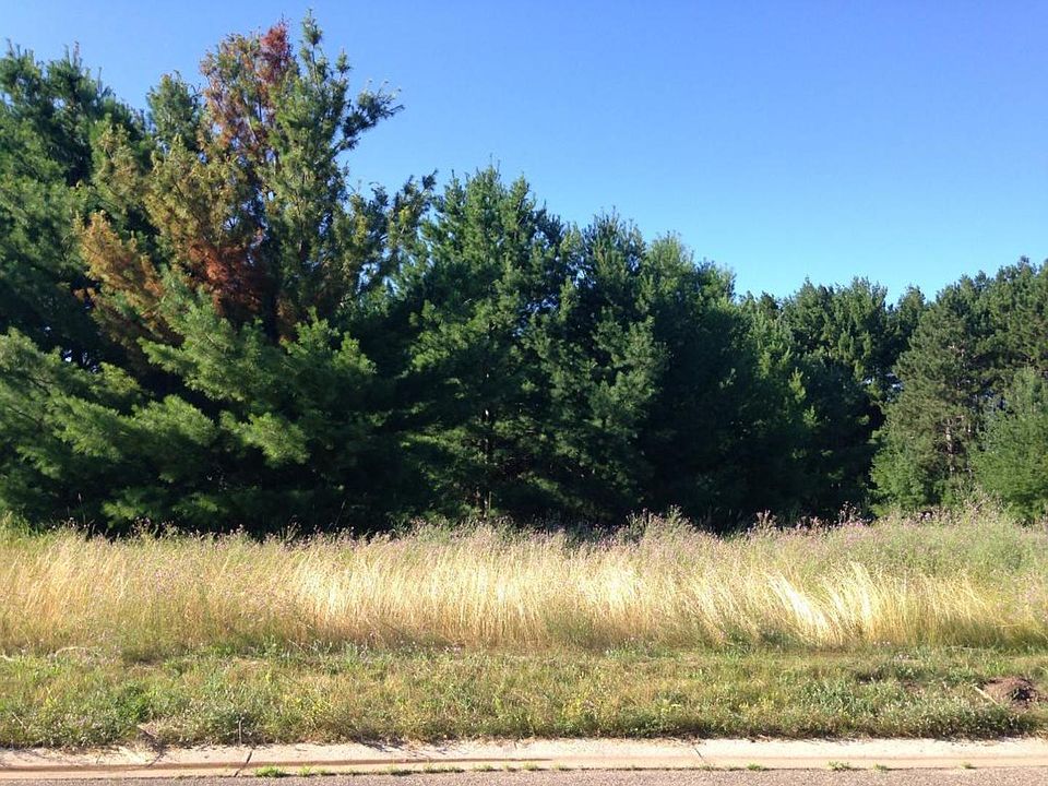 2nd image of 346 Blue Spruce Ln