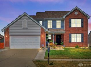 8053 Bushclover Dr, Tipp City, OH 45371