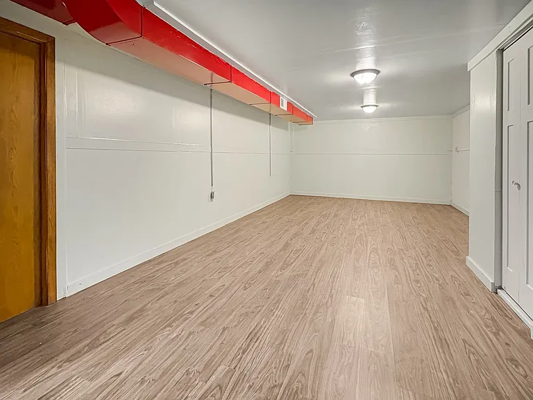 5674 Arthur St NE — Photo 36
